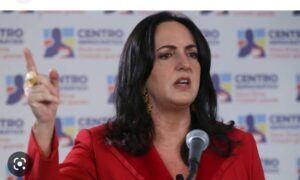 Álvaro Uribe envía mensaje a María Fernanda Cabal tras su renuncia al Centro Democrático: ‘Siempre respeto’