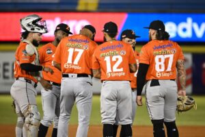 El grandeliga Omar Martínez y Emilio Márquez se incorporan a las Águilas