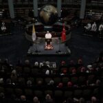 León XIV pidió en Turquía que más personas favorezcan el diálogo ante los fuertes conflictos