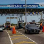 Centralismo nacional despoja a las regiones y asume control de peajes en todo el país tras decreto extraordinario