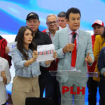 Salvador Nasralla lidera el conteo de Honduras y advierte que el resultado tomará algunos días