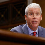 EE.UU. obtiene un precio de venta 30% más alto por el petróleo venezolano con 2.000 millones de dólares