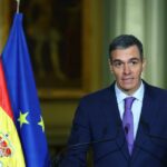 Pedro Sánchez hablará con Delcy Rodríguez y con Edmundo González para facilitar la transición