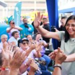 Delcy Rodríguez llama a romper el modelo rentista con la economía comunal