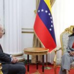 Presidenta (E) recibe al canciller de Jordania, Ayman Hussein Al-Safadi