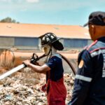 Bomberos del Sur controlan incendio en IMASUR y evitan daños a subestación eléctrica en la Zona Industrial