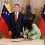 Venezuela y Shell consolidan cooperación para el desarrollo de petróleo y gas