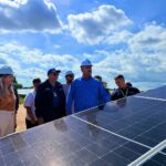 Gobernador Luis Caldera inspecciona avances del Parque Solar Fotovoltaico en Machango