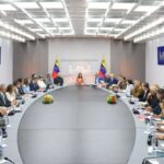 Delcy Rodríguez anuncia reestructuración del gabinete y consulta pública para simplificar trámites burocráticos