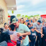 Gobernador Luis Caldera realiza inspección de obras y dotación de insumos en la Clínica Popular 1 Teresa González de Rosario de Perijá