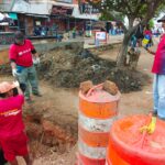 Gobernación del Zulia ejecuta plan de limpieza y mantenimiento de drenajes en el Mercado Las Playitas de Maracaibo