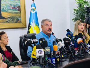 Gobernador Caldera activó Sistema Regional de Gestión de Riesgo en el Zulia ante coletazo de onda tropical N° 30