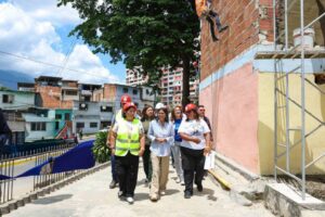 Delcy Rodríguez dice que se han inspeccionado más de 30.000 edificaciones tras terremotos