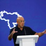 Jorge Rodríguez descartó por completo que los escombros pudieran ser arrojados al mar