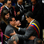 Juez ordena a Maduro y Alex Saab pagar $314 millones por torturas a tres estadounidenses
