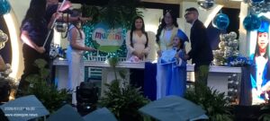 Amanda Planas Bravo escribe otra historia con su graduación y pase a Primer Grado