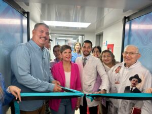 Gobernador Luis Caldera entrega UCI del Hospital General del Sur con 17 cupos para un total de 124 en la región (+ Fotos)