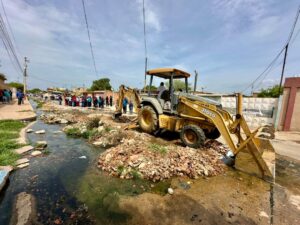 Gobernación del Zulia sustituye 240 metros lineales de colectores en la parroquia Francisco Eugenio Bustamante, de Maracaibo