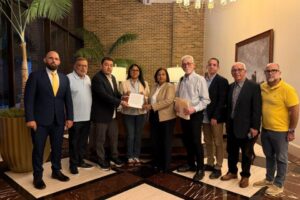 Dinorah Figuera gestiona liberación de presos políticos al margen del diálogo