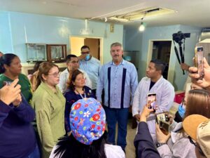 Gobernador Luis Caldera inicia trabajos de rehabilitación integral en el Hospital Senén Castillo Reverol de Santa Rita