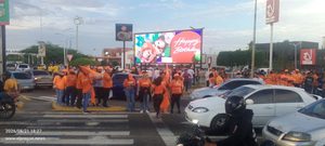 Partidos de la Plataforma Unitaria tomaron las 4 esquinas de Delicas con Circunvalación N° 2 y Fuerzas Armadas