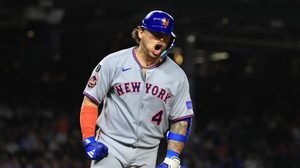 GRANDES LIGAS: Los venezolanos Rocchio y Álvarez conectaron dos jonrones cada uno en triunfos de sus equipos