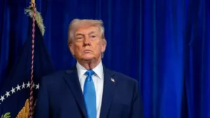 Trump dice que EE.UU. podría quedarse con el petróleo de Irán “como en Venezuela”