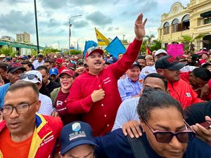 Gobernador Luis Caldera ratifica compromiso histórico del Zulia a 14 años de la victoria de Hugo Chávez (+Galería de fotos)