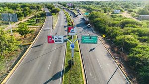 Gobernador Luis Caldera entrega reasfaltado de 11 km del corredor vial Don Manuel Belloso, que conduce al aeropuerto La Chinita