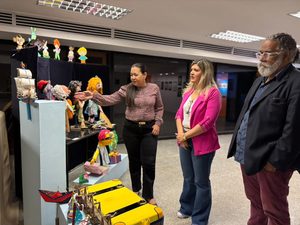Más de 60 adultos mayores del Zulia exhiben su talento e ingenio creativo en el Camlb
