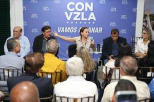 María Corina Machado recibe propuestas de la oposición para el Gran Acuerdo Nacional